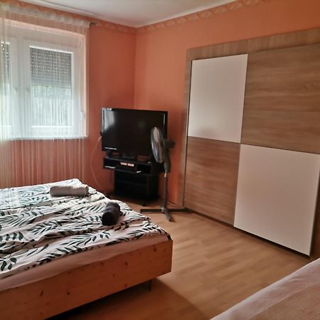 Vila Edina-ház Balatonboglár Pokoj fotografie
